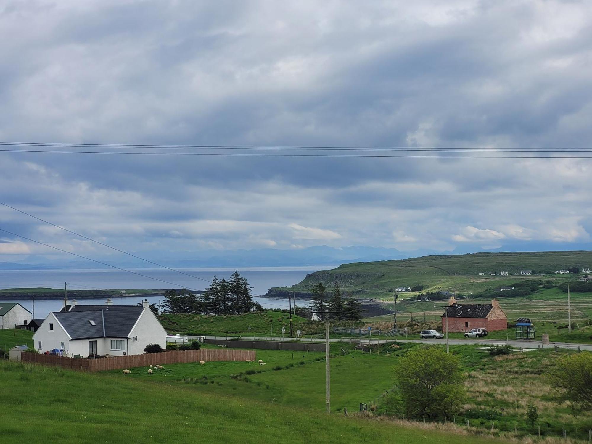 Skye Stays Staffin Exterior photo
